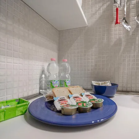 Throat House Apartamento
